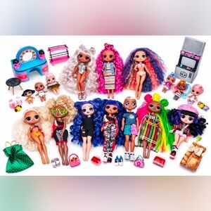 Vibrant Fashion Doll Collection